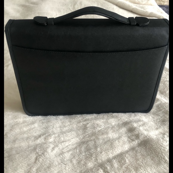 NWOT faux leather bus portfolio, fits iPad, paper, cards - Picture 3 of 9